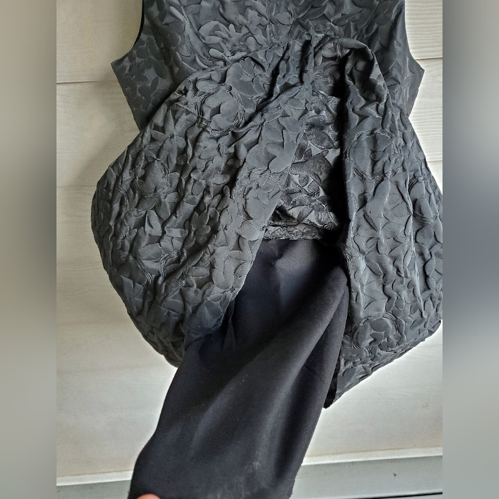 JUN & IVY Black Floral Embossed Formal Peplum Cocktail Dress - Picture 8 of 16